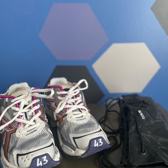 BALENCIAGA RUNNER In Multicolor - Picture 4 of 8